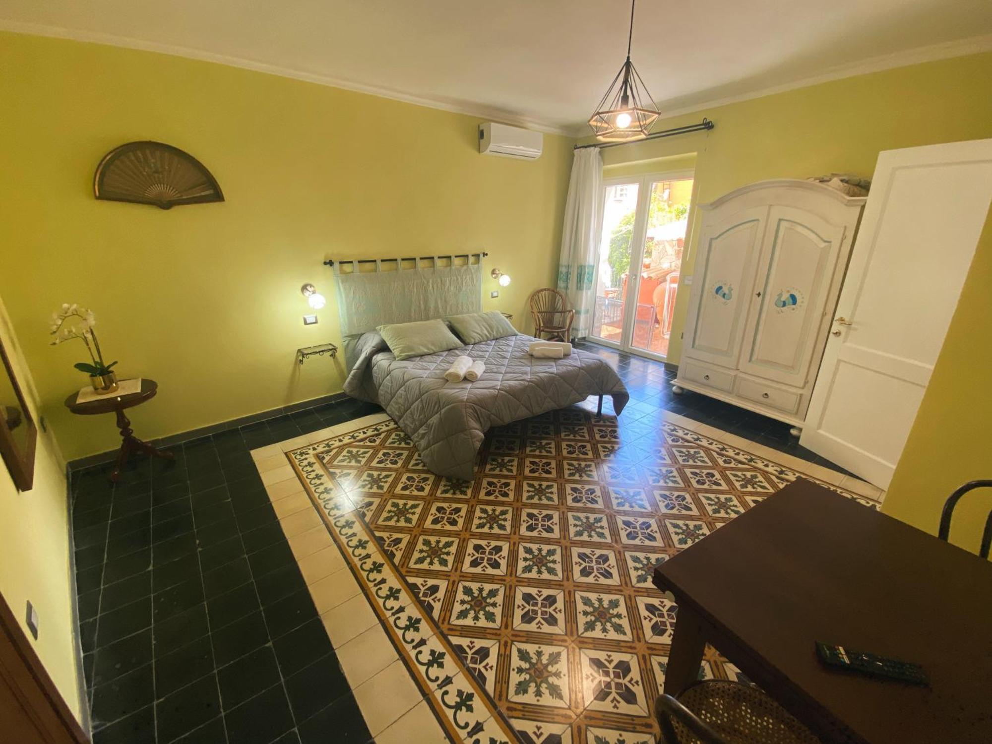Hotel Tra I Due Ponti Bosa Exteriér fotografie