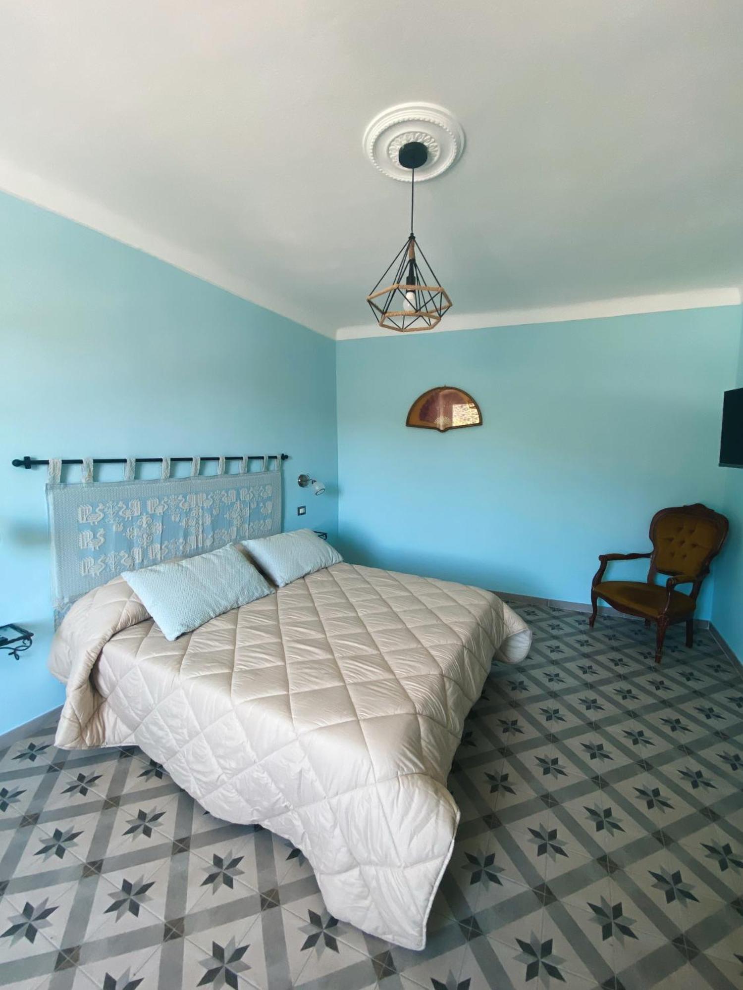 Hotel Tra I Due Ponti Bosa Exteriér fotografie