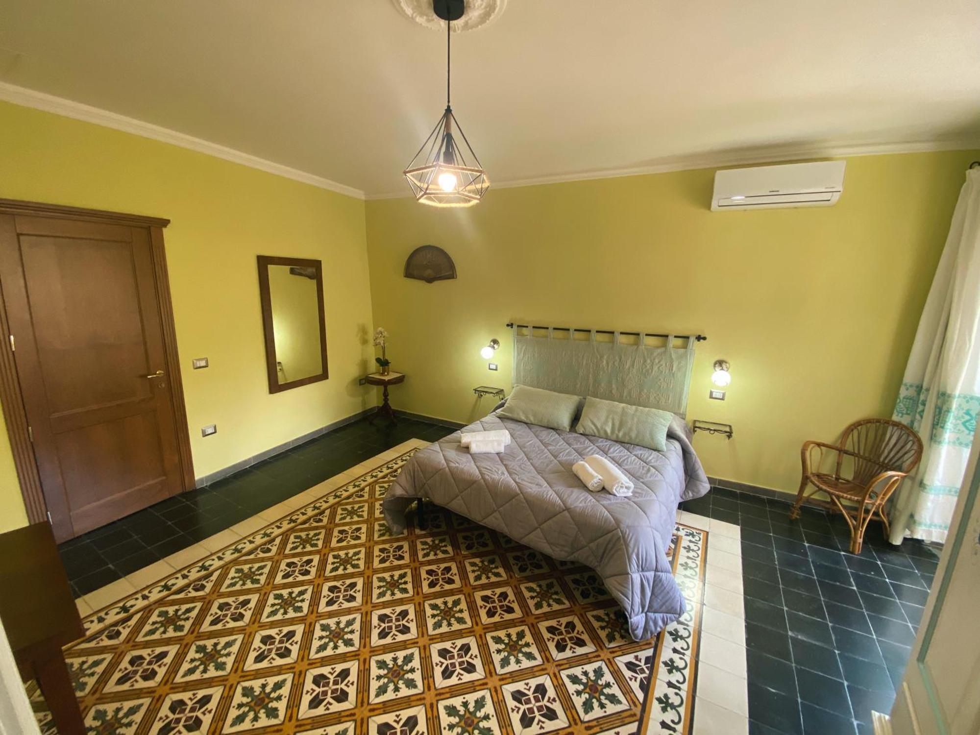 Hotel Tra I Due Ponti Bosa Exteriér fotografie