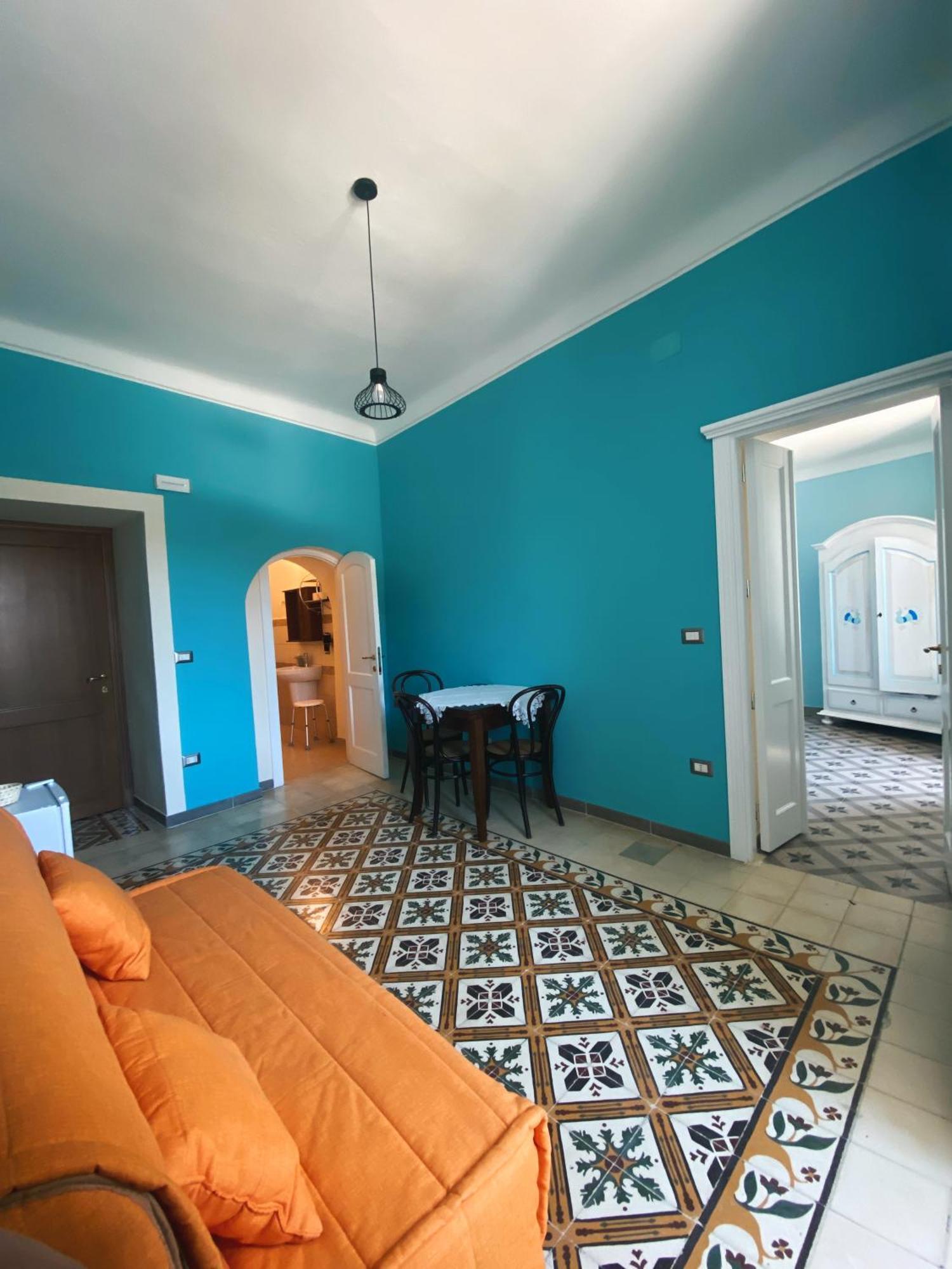 Hotel Tra I Due Ponti Bosa Exteriér fotografie